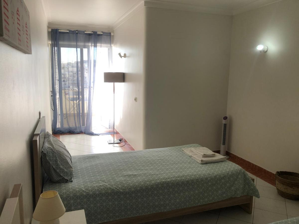 Beachfront 2 Bedroom Apartment *