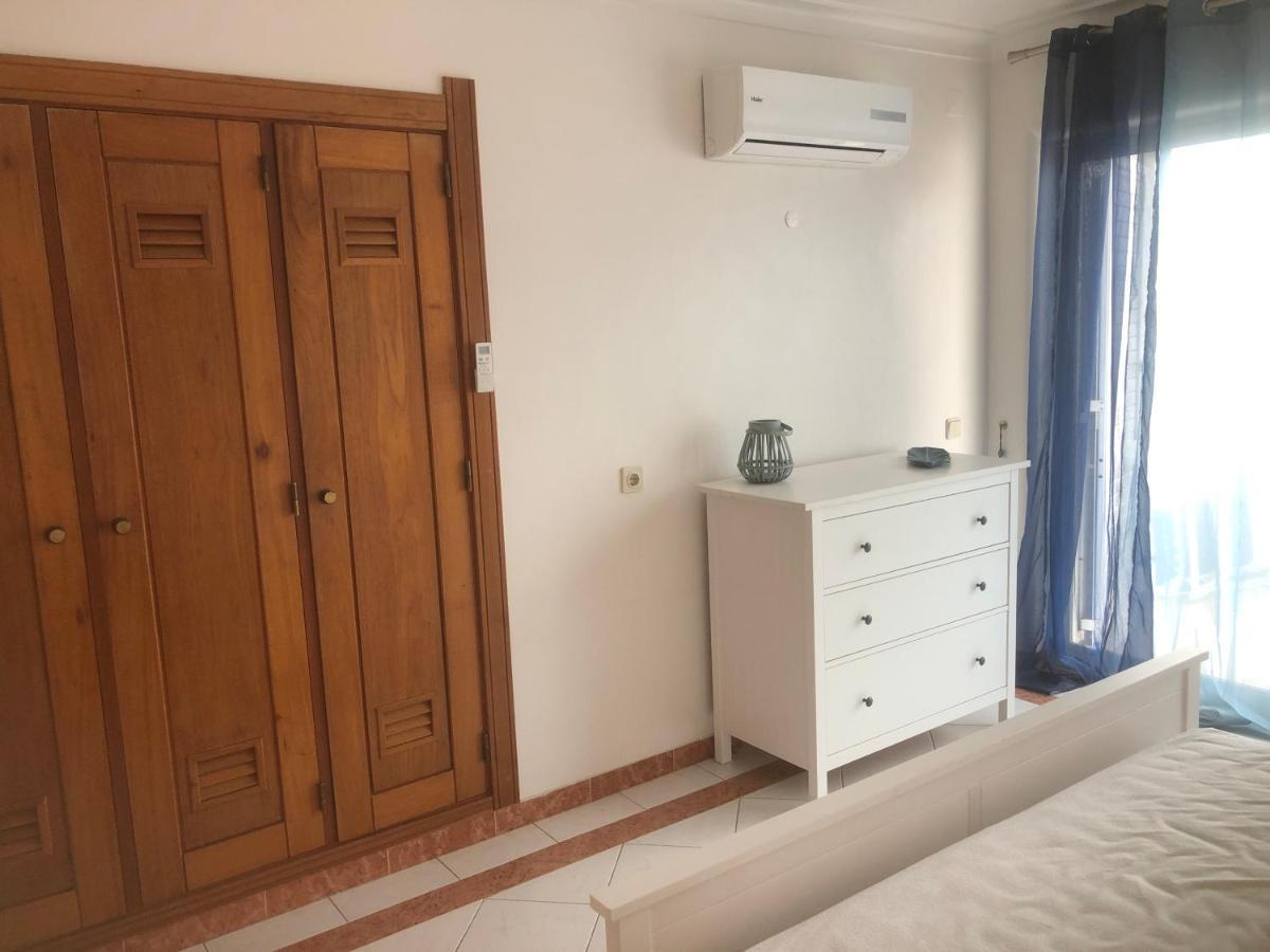Beachfront 2 Bedroom