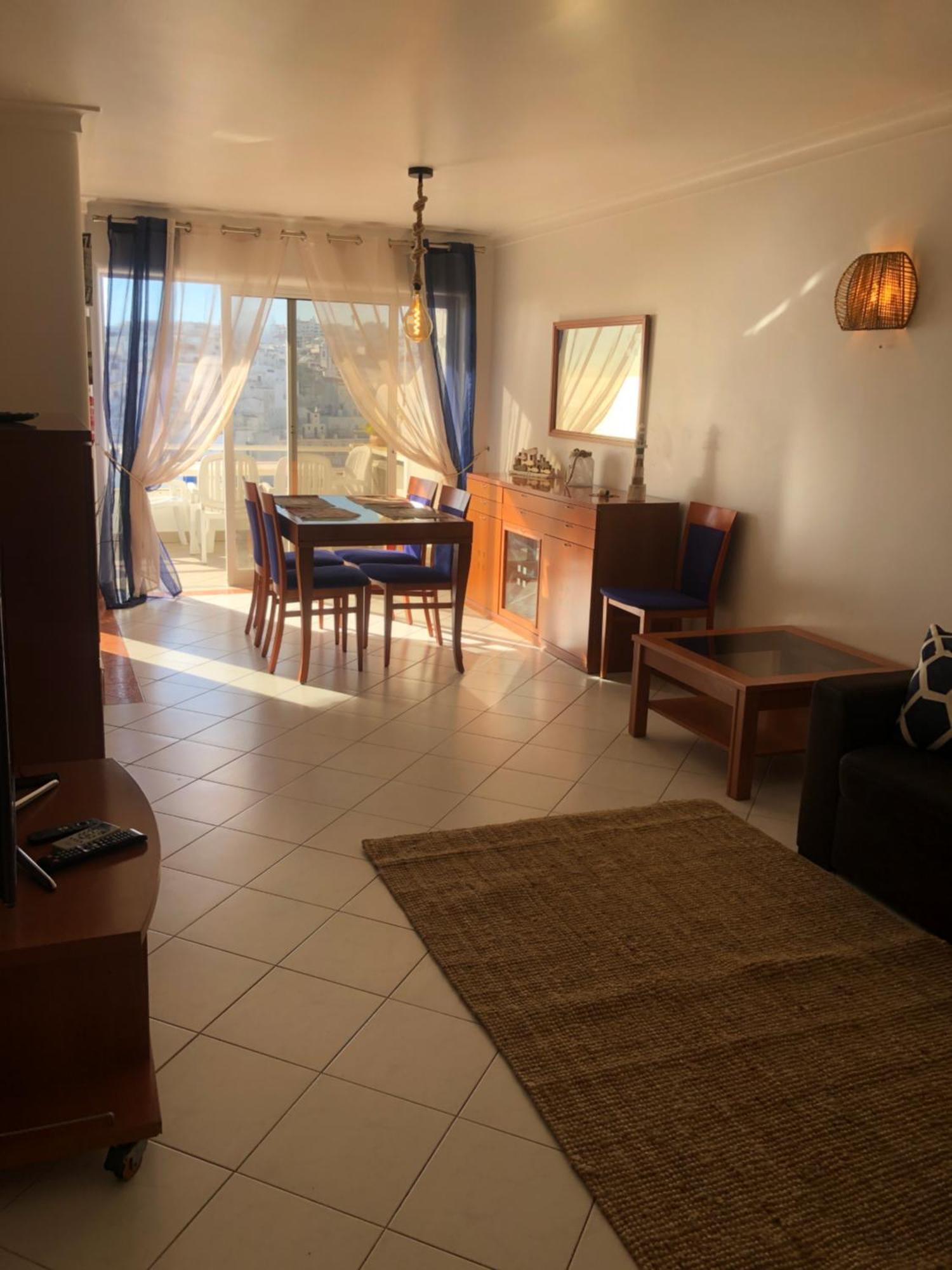 Beachfront 2 Bedroom * Albufeira
