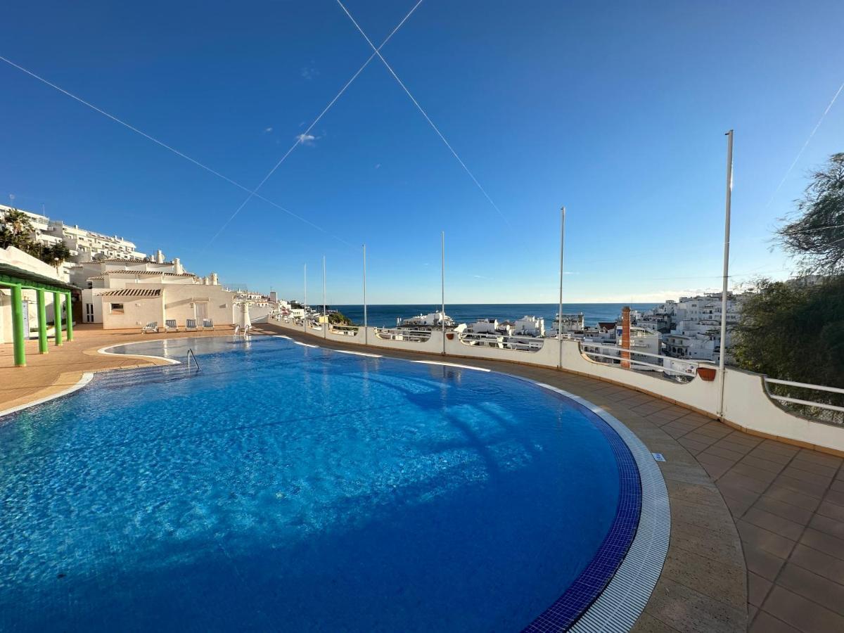 Apartment Beachfront 2 Bedroom *